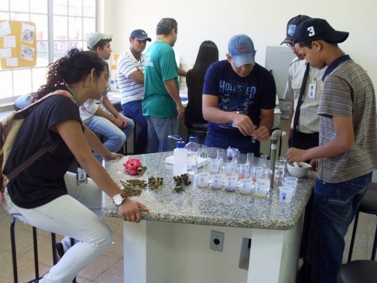 Semana de Ciência e Tecnologia - 2010 Semana de Ciência e Tecnologia - 2010