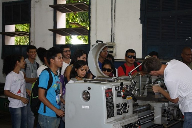Semana de Ciência e Tecnologia 2014 Semana de Ciência e Tecnologia 2014