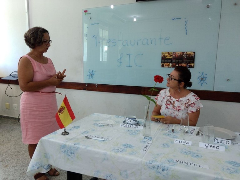 Encenação dos estudantes Encenação dos estudantes