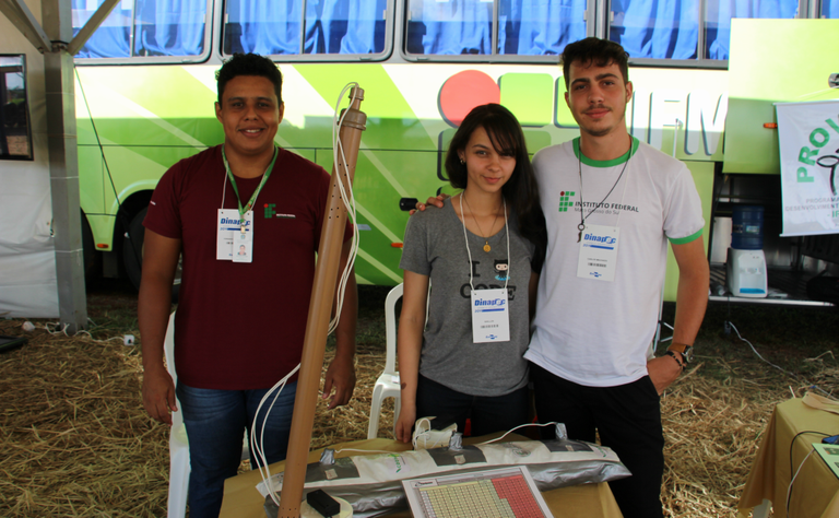 estudantes-apresentam-solucoes (4).png