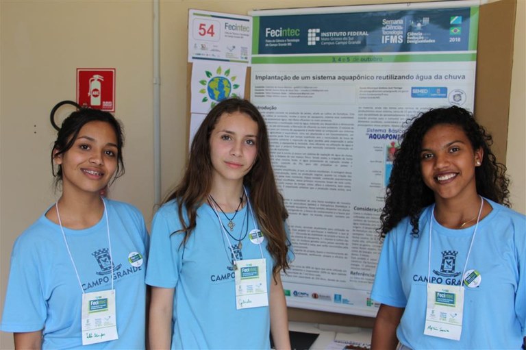 Feiras-estimulam-produçao -cientifica-entre-estudantes-das-redes-publica-e-privada (9).JPG