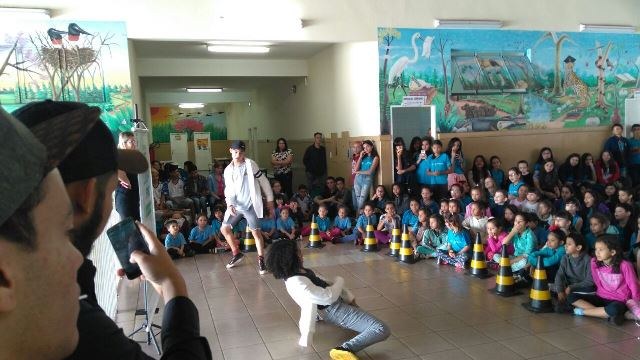 Apresentações de dança fizeram parte da visita a escola municipal. Foto: Campus Campo Grande Apresentações de dança fizeram parte da visita a escola municipal. Foto: Campus Campo Grande