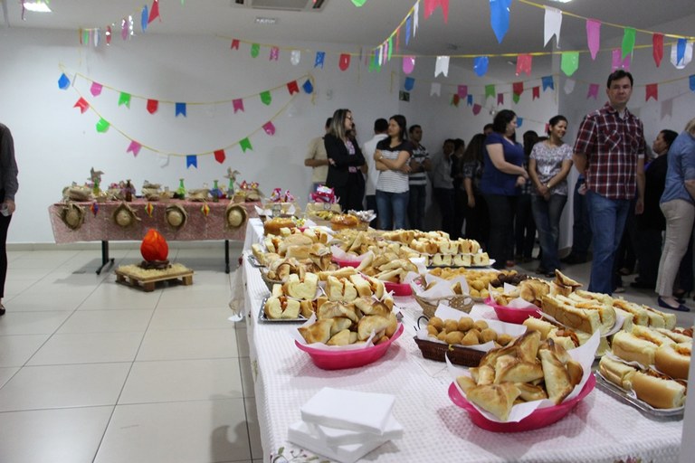 Café da manhã - Aniversariantes Junho Café da manhã - Aniversariantes Junho