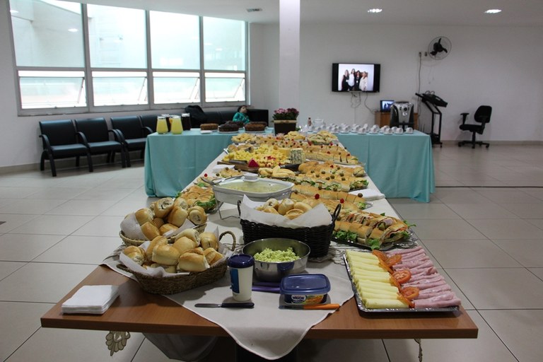 Café da manhã do mês de julho em comemoração aos aniversariantes Café da manhã do mês de julho em comemoração aos aniversariantes