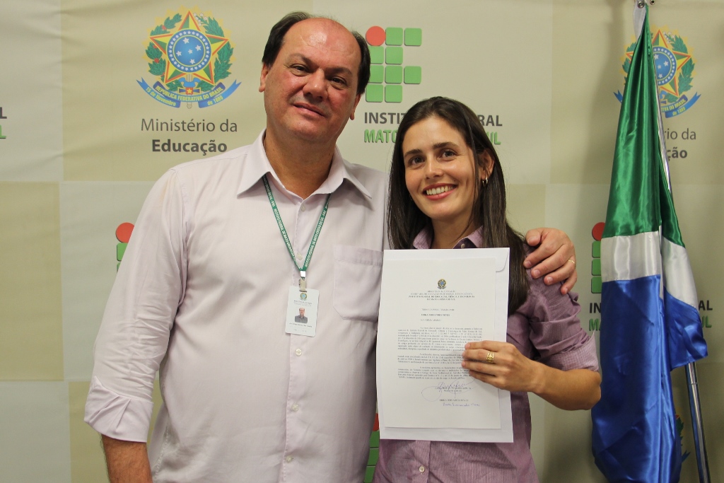 Erika Fernandes Neves 