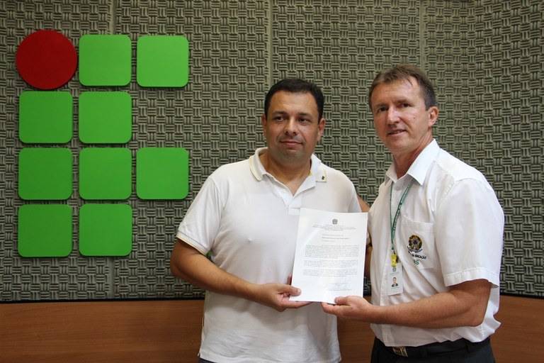 Fernando Moraes Machado Brito - Professor - Campus Coxim Fernando Moraes Machado Brito - Professor - Campus Coxim