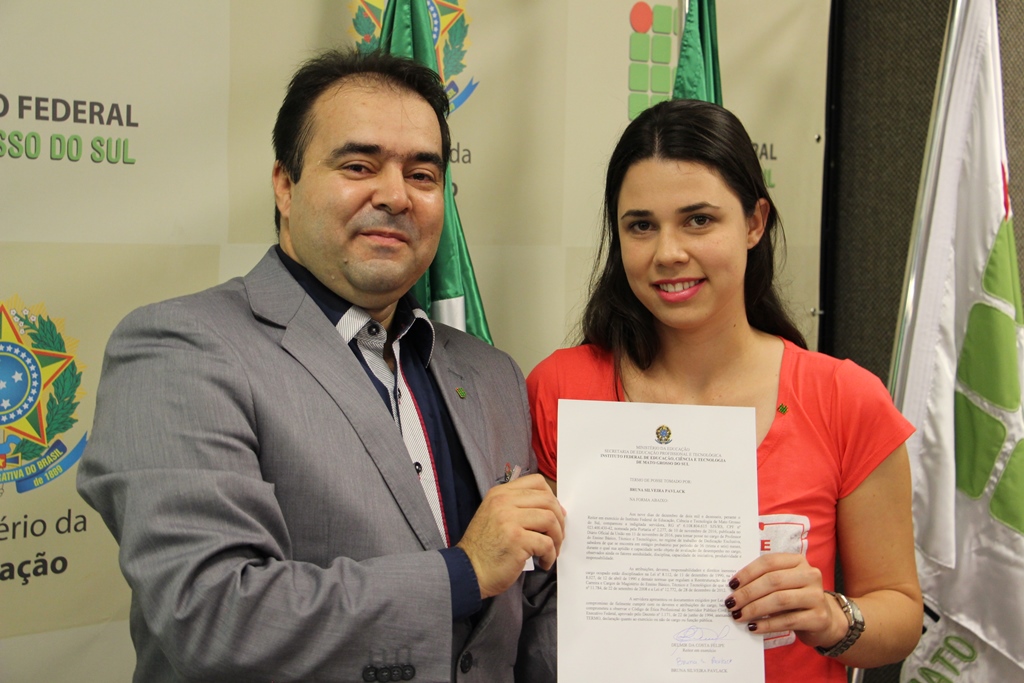 Bruna Silveira Pavlack - Professora - Campus Aquidauana