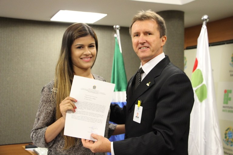Fabiola Da Silva Gerike - Assistente em Administração - Campus Campo Grande Fabiola Da Silva Gerike - Assistente em Administração - Campus Campo Grande