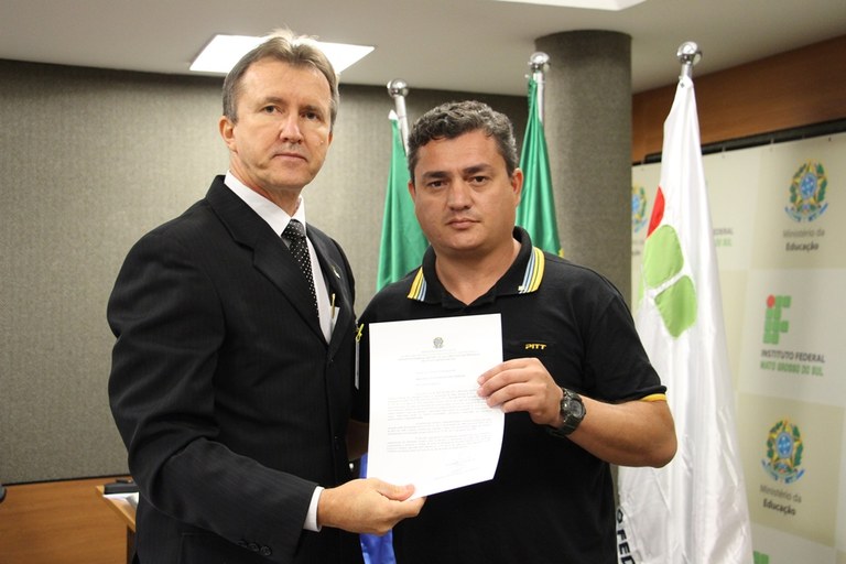 Adacir Luiz Lourenco de Moraes - Assistente em Administração - Campus Dourados Adacir Luiz Lourenco de Moraes - Assistente em Administração - Campus Dourados