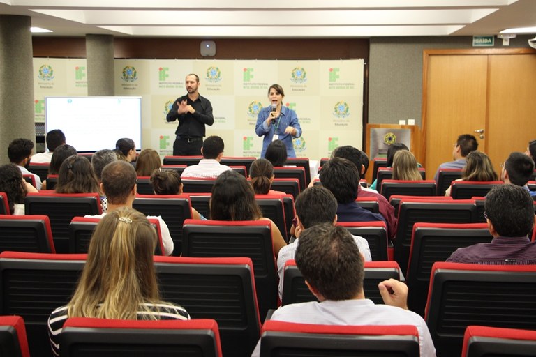 Posse de Servidores (02.04.2015)