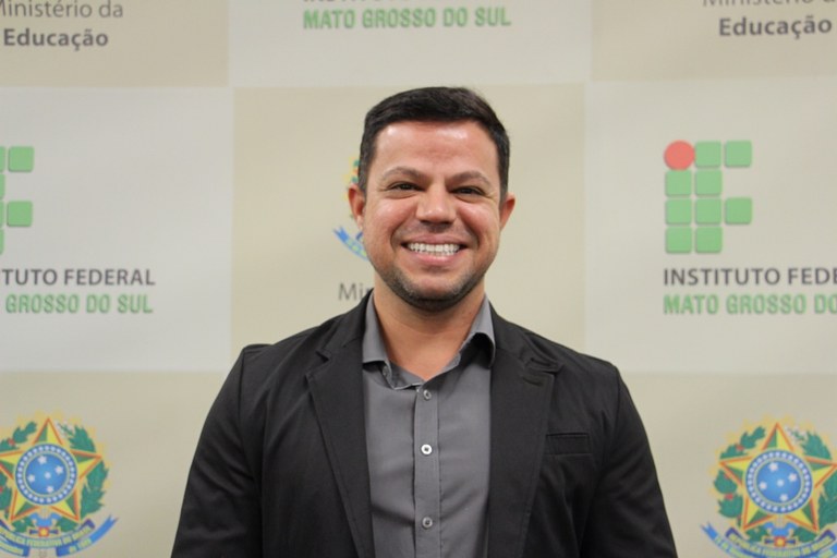 Douglas Garajo de Moura - Reitoria.JPG Douglas Garajo de Moura - Reitoria.JPG