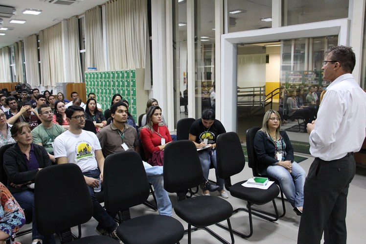 Reitor do IFMS conversa com servidores de Aquidauana (agosto/2016)