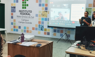 Atividade foi realizada em parceria com a Secretaria de Estado de Educação (SED). Objetivo é capacitar os servidores para identificar necessidades específicas dos estudantes