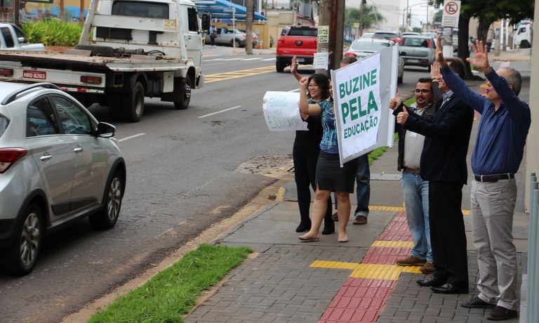 Abraço pela Educação Reitoria 2