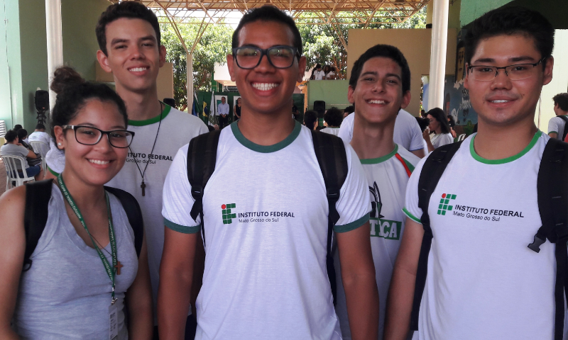 Estudantes