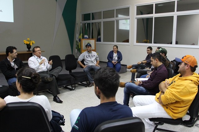 Disponibilidade orçamentária foi um dos temas debatidos com estudantes - Foto: Ascom/IFMS