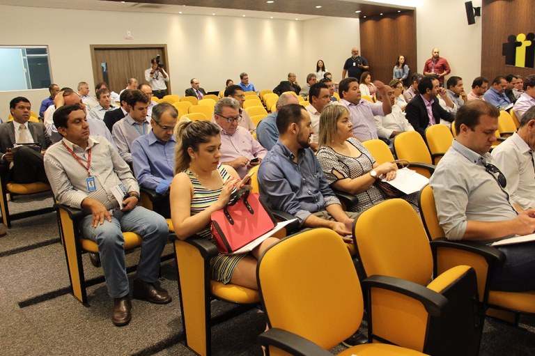 Encontro com prefeitos na Assomasul Encontro com prefeitos na Assomasul