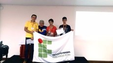 A equipe do IFMS é formada pelo professor Rafael dos Santos e pelos estudantes Lucas Dias e Nycolas Fróes.