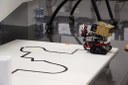 Robôs são programados para percorrer pista com obstáculos