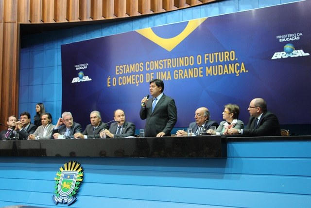 Cerimônia contou com a presença de autoridades políticas do executivo, legislativo e judiciário - Foto: Ascom/IFMS